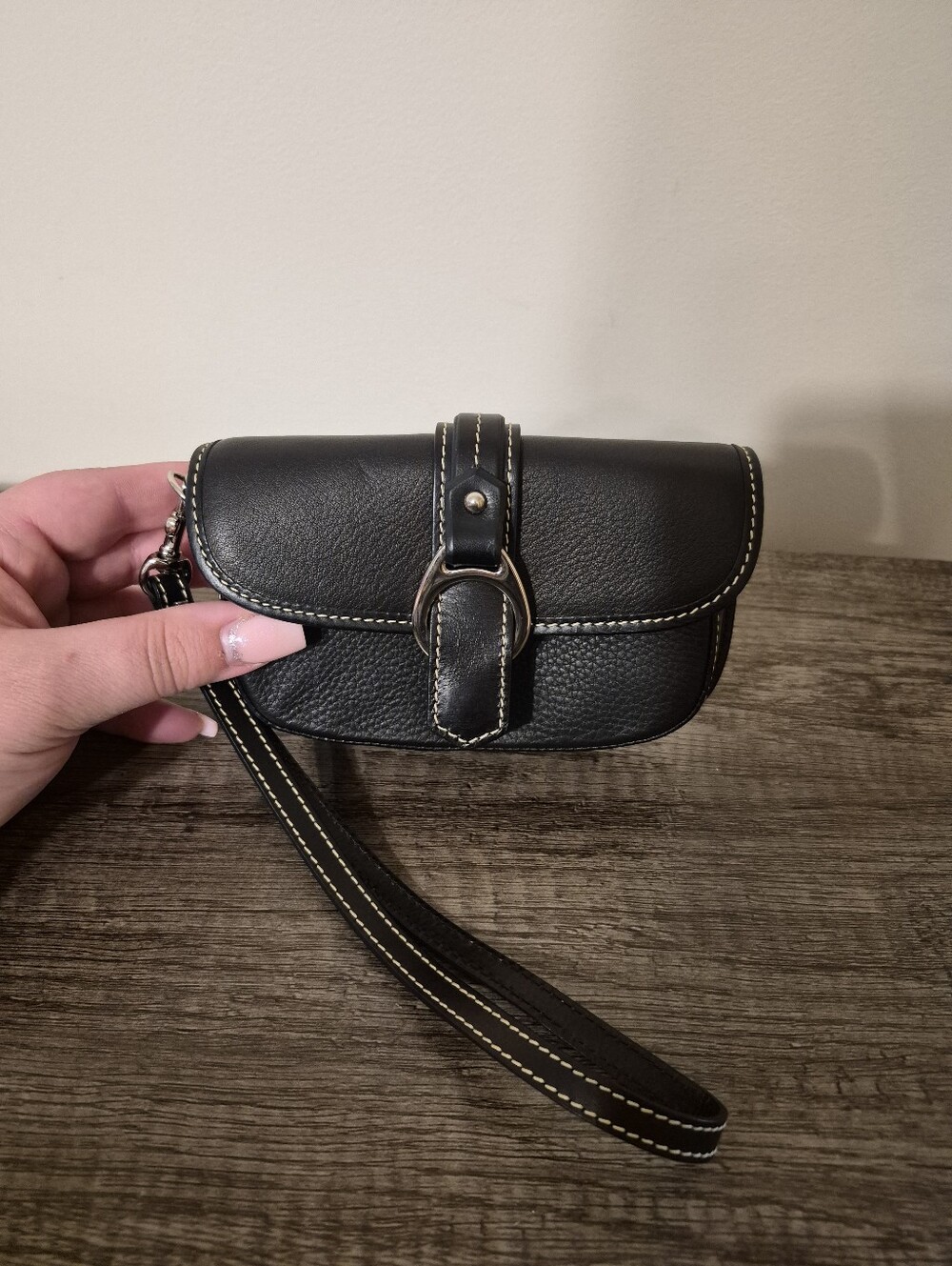 Dooney And Bourke Black Leather Wristlet